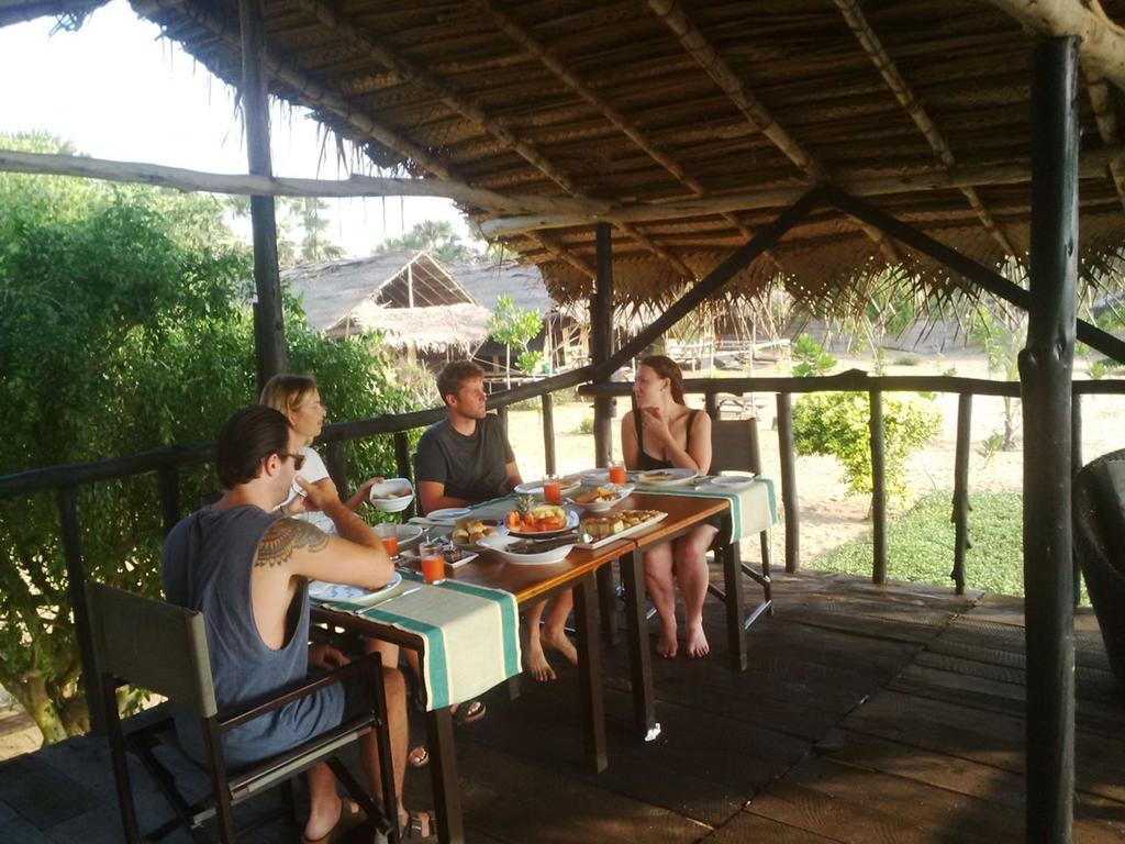 The Beach Camp Yala Kirinda  Kültér fotó